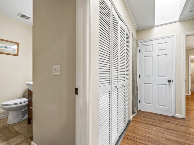 1337 Airport Dr Apt G5, Tallahassee, FL 32304