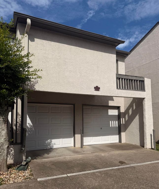 1337 Airport Dr Apt G5, Tallahassee, FL 32304