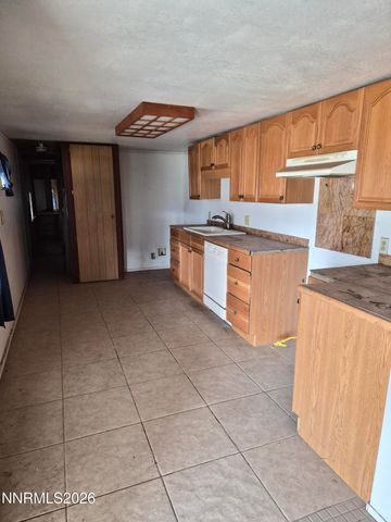 850 J Street, Hawthorne, NV 89415