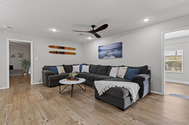 3966 Ski Line Drive, Kingston, OK 73439