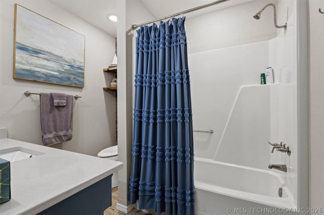 3966 Ski Line Drive, Kingston, OK 73439