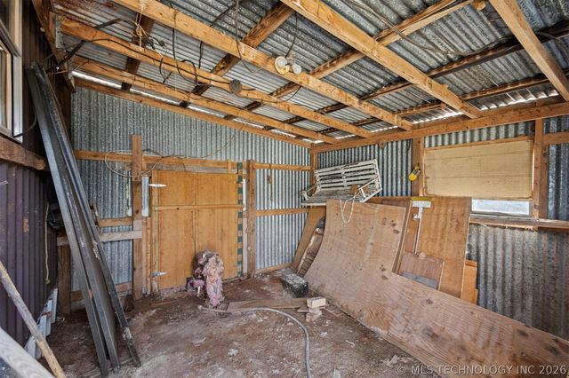 3966 Ski Line Drive, Kingston, OK 73439