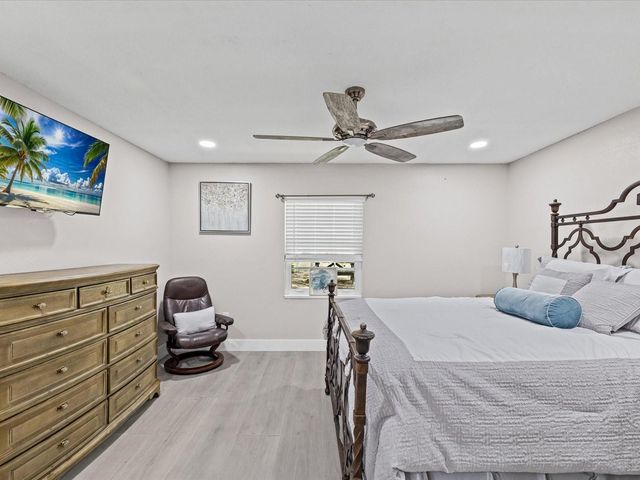 4335 AEGEAN DRIVE 128A, Tampa, FL 33611