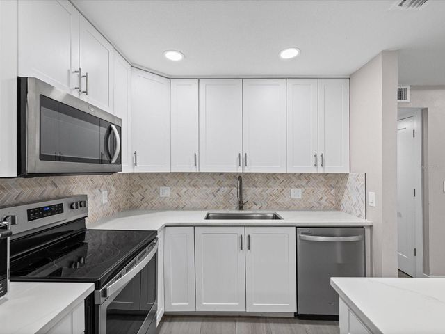 4335 AEGEAN DRIVE 128A, Tampa, FL 33611