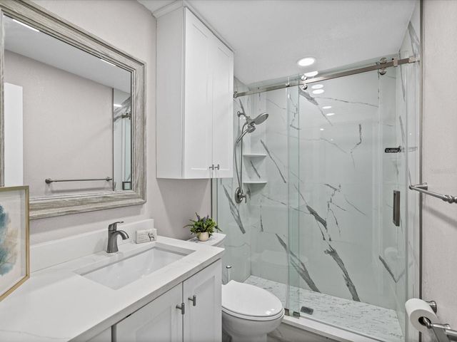 4335 AEGEAN DRIVE 128A, Tampa, FL 33611