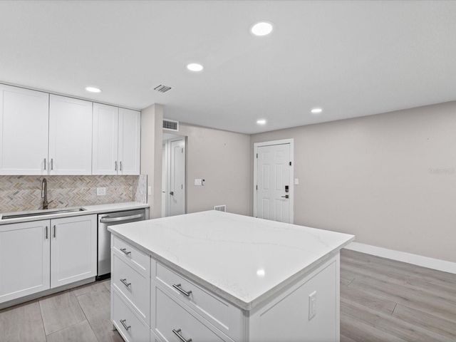 4335 AEGEAN DRIVE 128A, Tampa, FL 33611