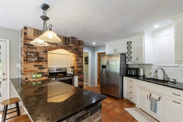 8929 Crosswind Drive, Fort Worth, TX 76179