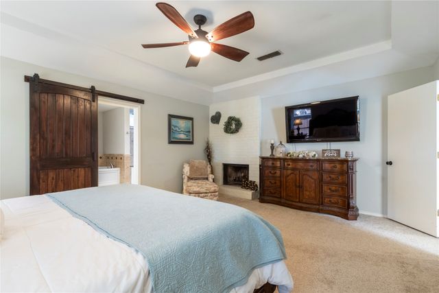 8929 Crosswind Drive, Fort Worth, TX 76179
