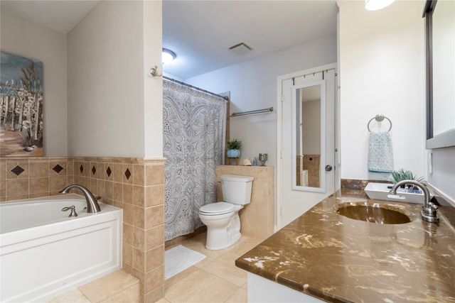 8929 Crosswind Drive, Fort Worth, TX 76179