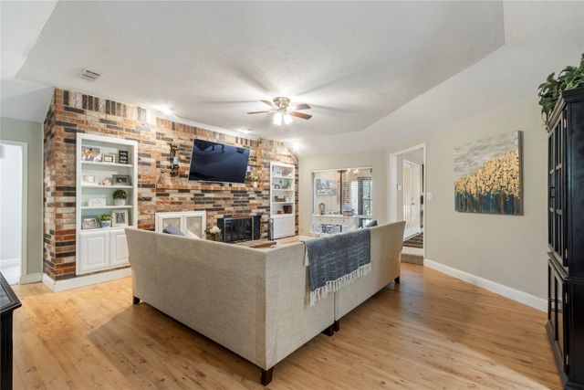 8929 Crosswind Drive, Fort Worth, TX 76179