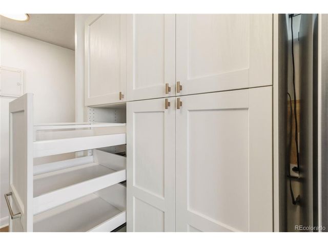 1155 N Ash St 1007, Denver, CO 80220