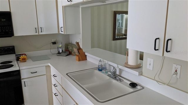 9300 CLUBSIDE CIRCLE 1306, Sarasota, FL 34238