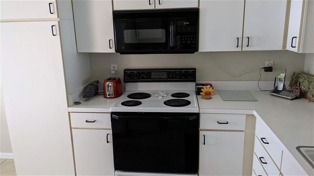 9300 CLUBSIDE CIRCLE 1306, Sarasota, FL 34238