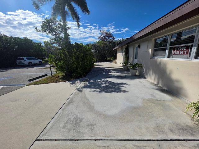 725 PATTY AVENUE, Punta Gorda, FL 33950