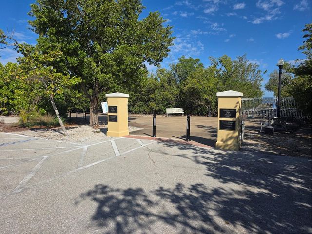 725 PATTY AVENUE, Punta Gorda, FL 33950