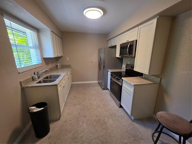 725 PATTY AVENUE, Punta Gorda, FL 33950