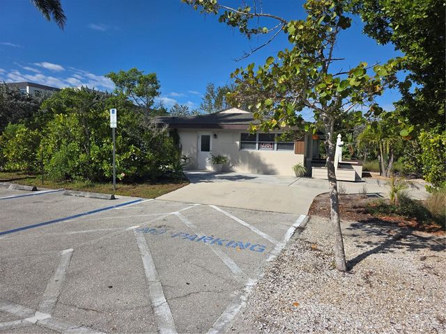 725 PATTY AVENUE, Punta Gorda, FL 33950