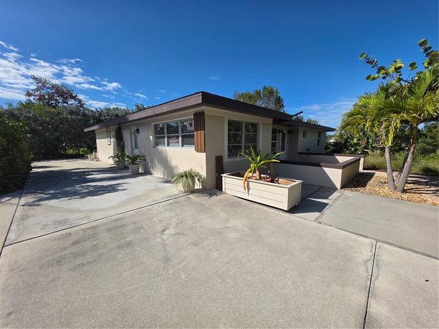 725 PATTY AVENUE, Punta Gorda, FL 33950