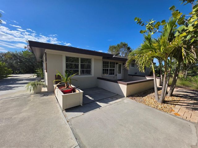 725 PATTY AVENUE, Punta Gorda, FL 33950