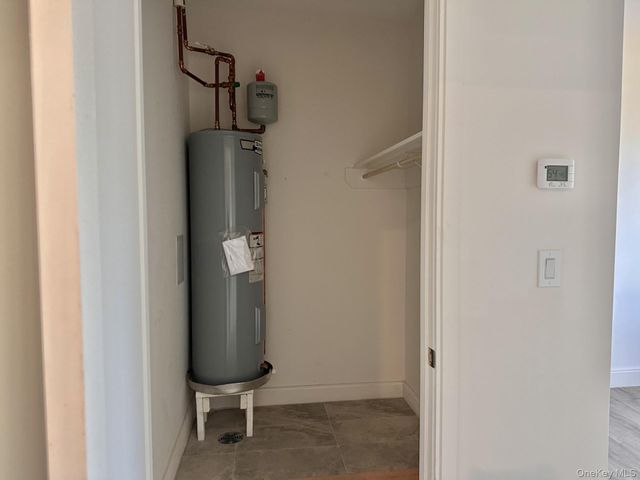 362 W MERRICK Road 107, Valley Stream, NY 11580