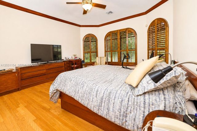 5440 Shady Oak Ln, Dania Beach, FL 33312