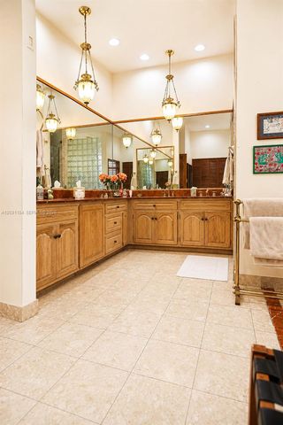 5440 Shady Oak Ln, Dania Beach, FL 33312