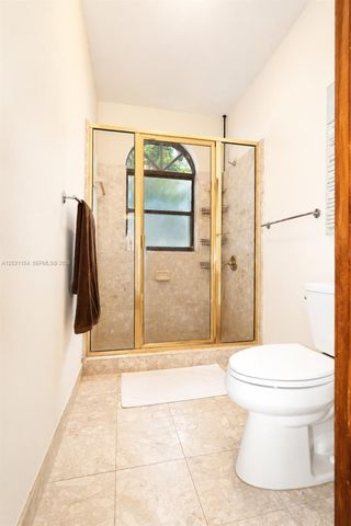 5440 Shady Oak Ln, Dania Beach, FL 33312