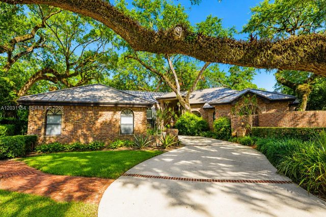 5440 Shady Oak Ln, Dania Beach, FL 33312