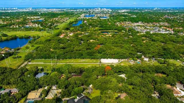 5440 Shady Oak Ln, Dania Beach, FL 33312