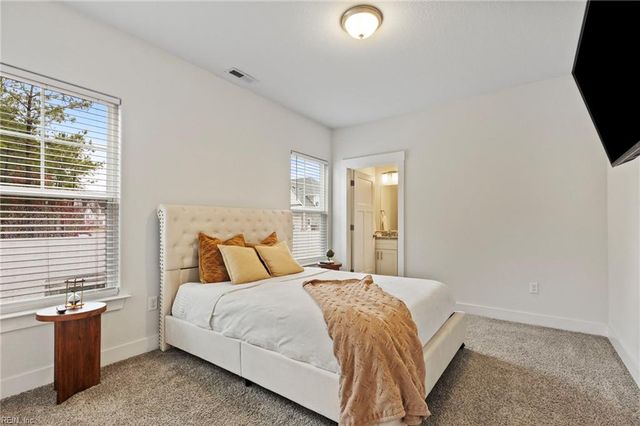 500 Kitson CT, Chesapeake, VA 23320