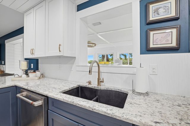 6770 Tom King Bayou Road, Navarre, FL 32566