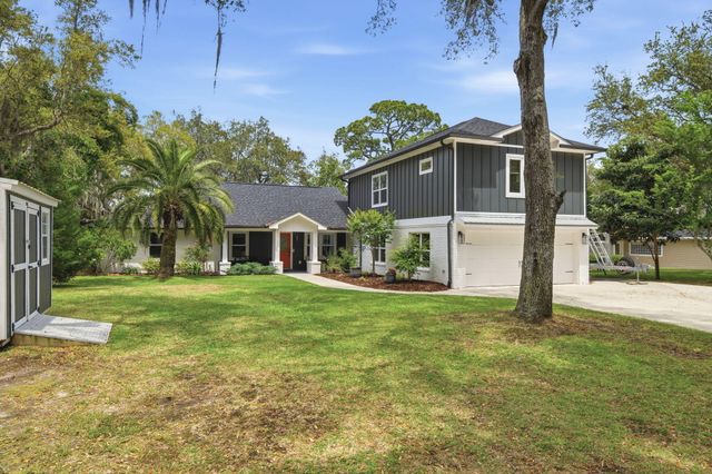 6770 Tom King Bayou Road, Navarre, FL 32566
