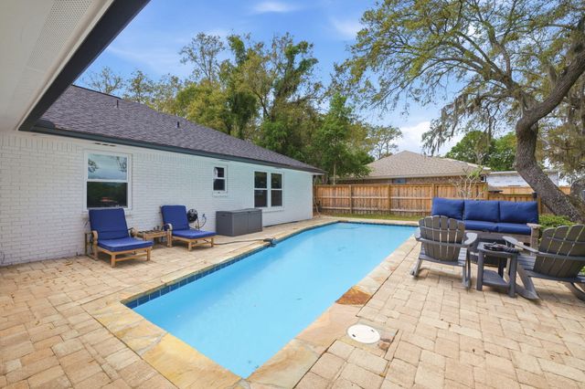 6770 Tom King Bayou Road, Navarre, FL 32566