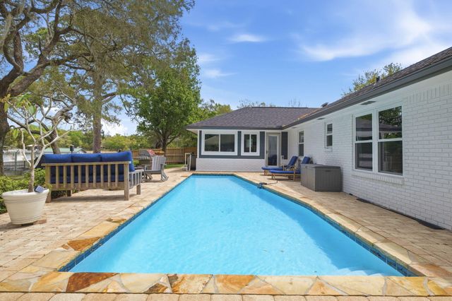 6770 Tom King Bayou Road, Navarre, FL 32566