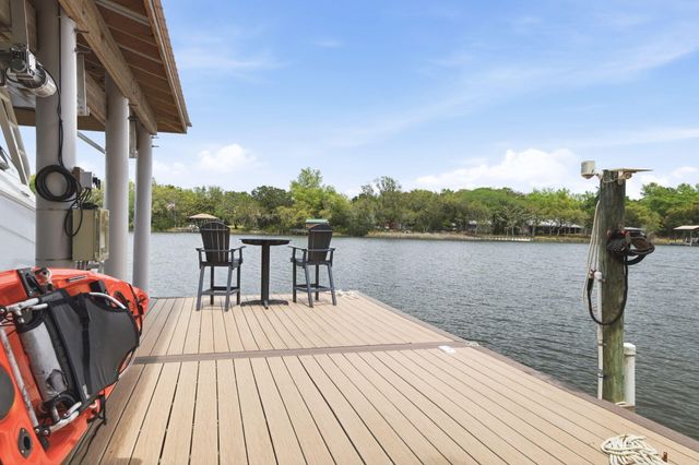 6770 Tom King Bayou Road, Navarre, FL 32566