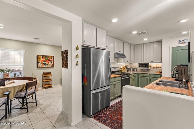 8580 W Amazilia Place, Tucson, AZ 85757