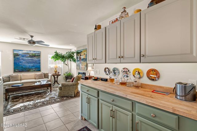 8580 W Amazilia Place, Tucson, AZ 85757