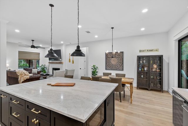 2001 Granite Cv., Kingsland, TX 78639