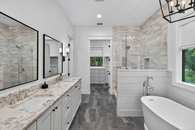 2001 Granite Cv., Kingsland, TX 78639