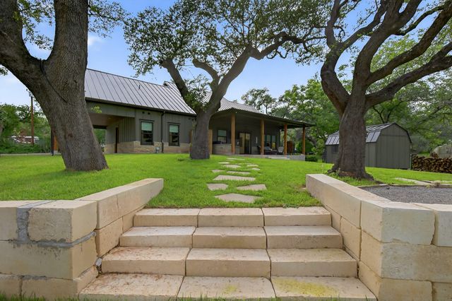 2001 Granite Cv., Kingsland, TX 78639