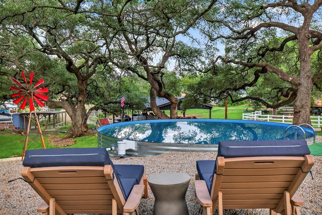 2001 Granite Cv., Kingsland, TX 78639