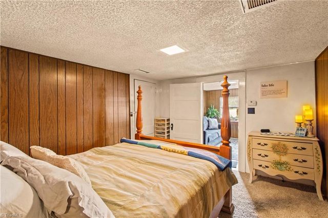 570 Lake Drive 9, Lexington, NC 27292