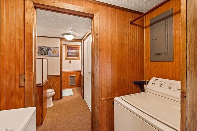 570 Lake Drive 9, Lexington, NC 27292