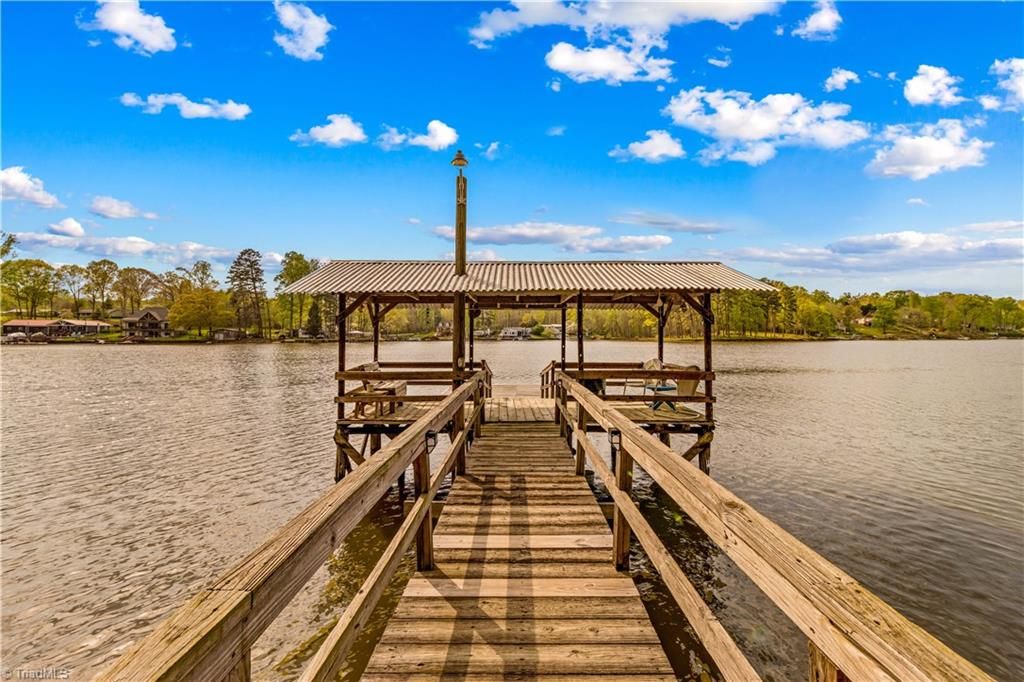 570 Lake Drive 9, Lexington, NC 27292