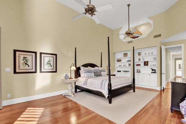 208 Turnberry Court S, Atlantis, FL 33462