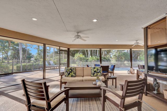 208 Turnberry Court S, Atlantis, FL 33462