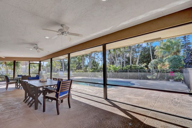 208 Turnberry Court S, Atlantis, FL 33462