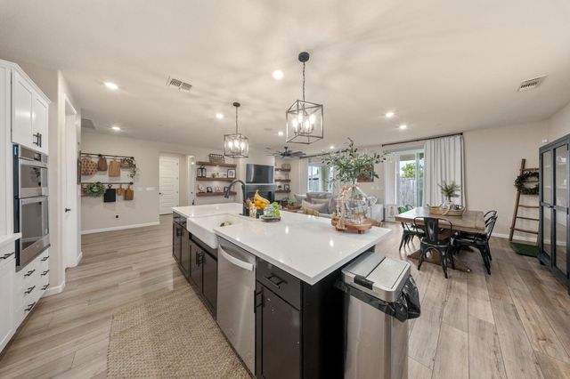 2531 Latour Ct, Turlock, CA 95382