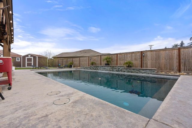 2531 Latour Ct, Turlock, CA 95382