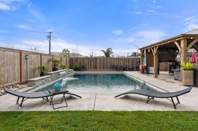 2531 Latour Ct, Turlock, CA 95382